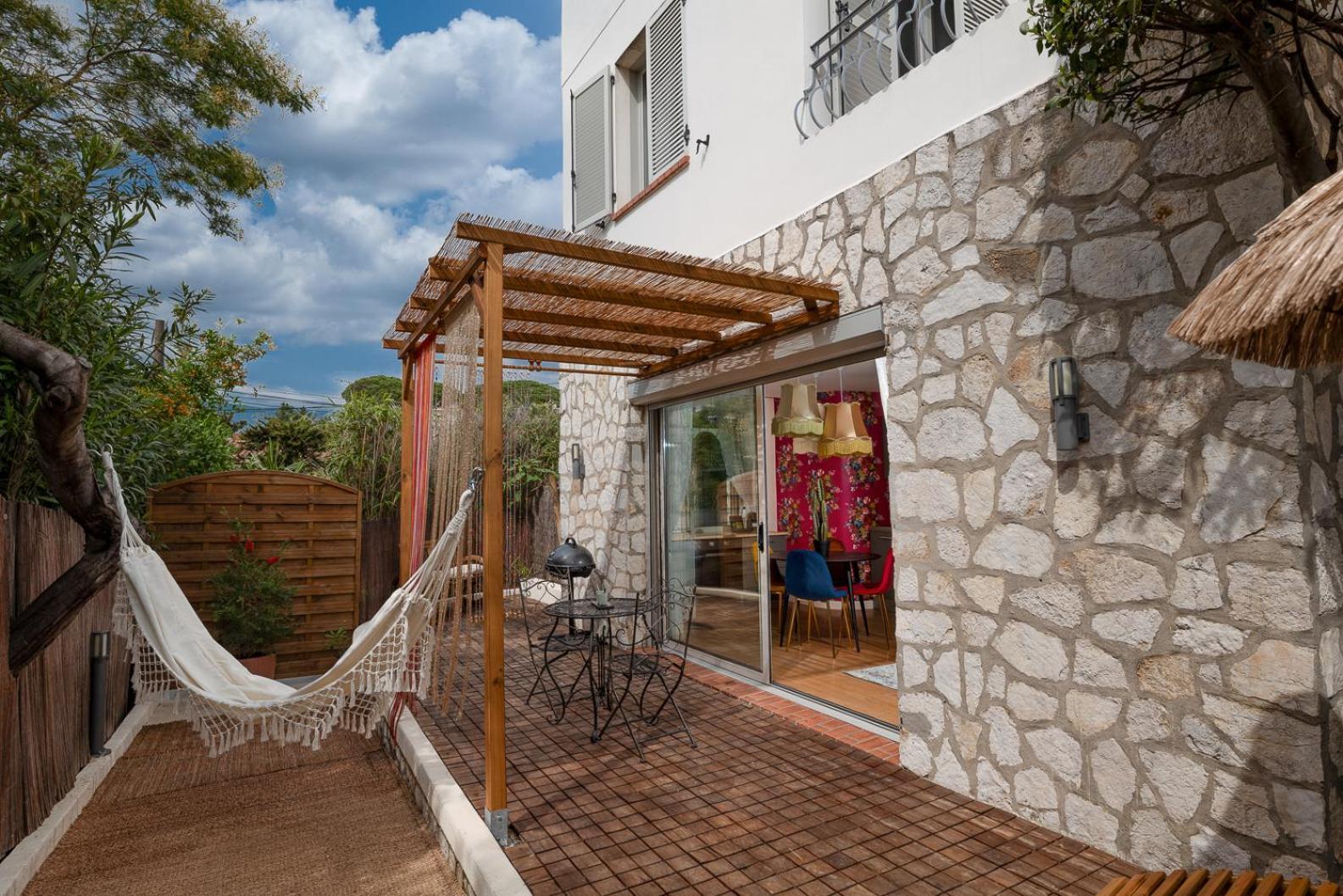 Studio Terrasse La Roulotte Du Tzigane Mandara Beach Antibes Juan-Les-Pins Bagian luar foto